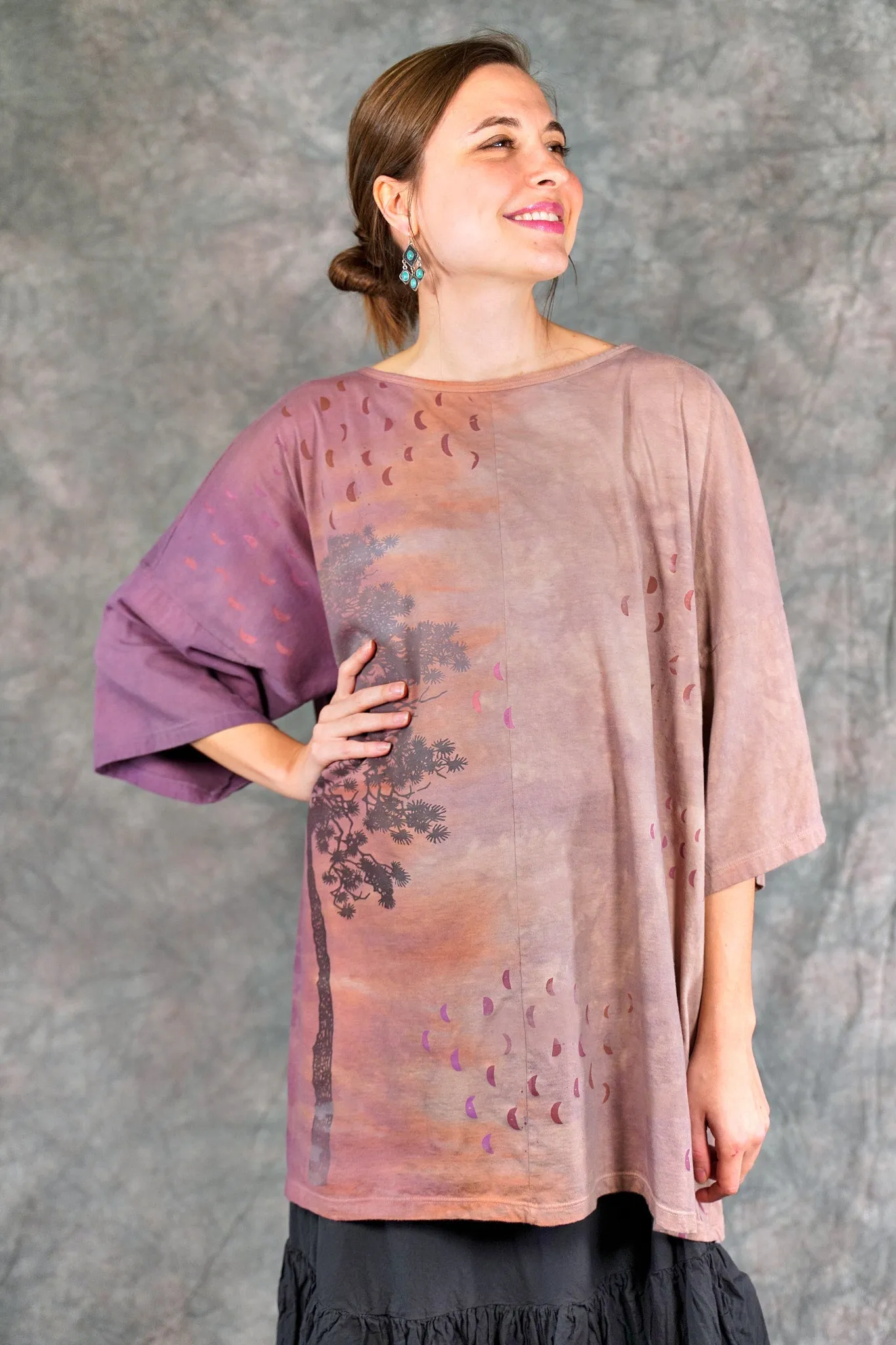 1236HD Line Tee Sienna Violet Song 31"L