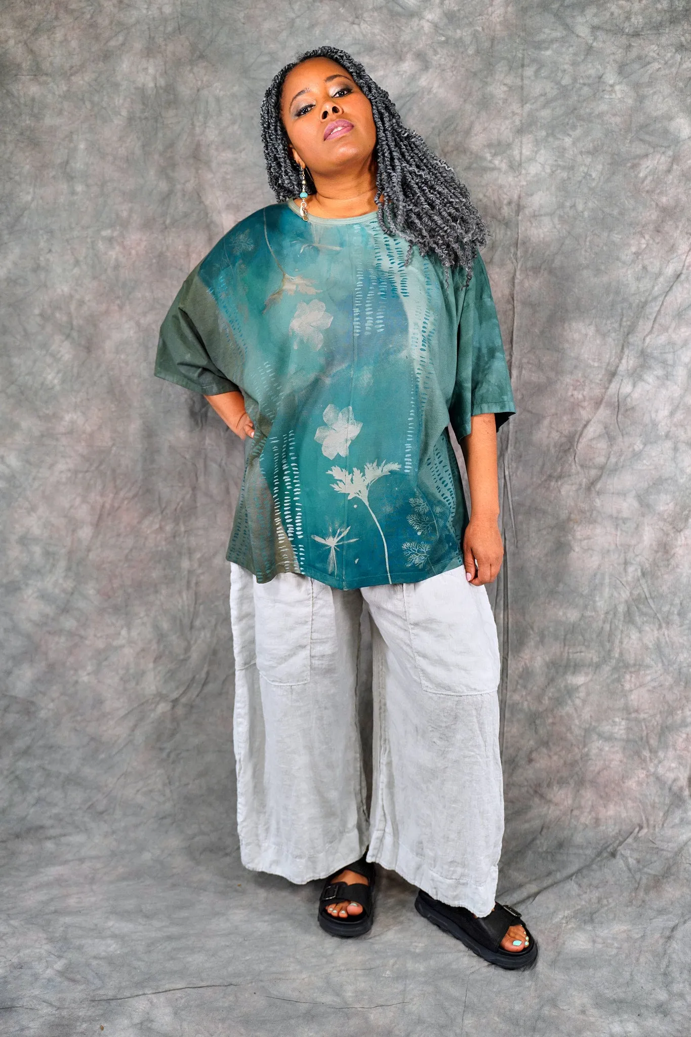 1236HD Line Tee Undersea Flora