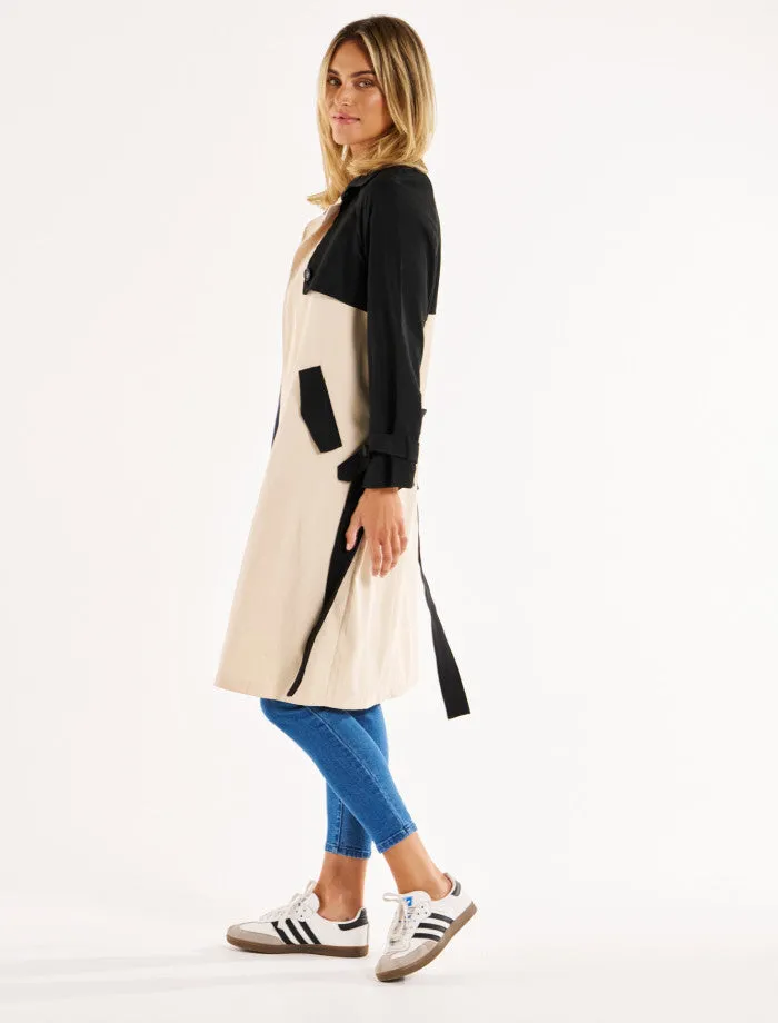 Betty Basics Splice Trench Coat | Black/Ivory
