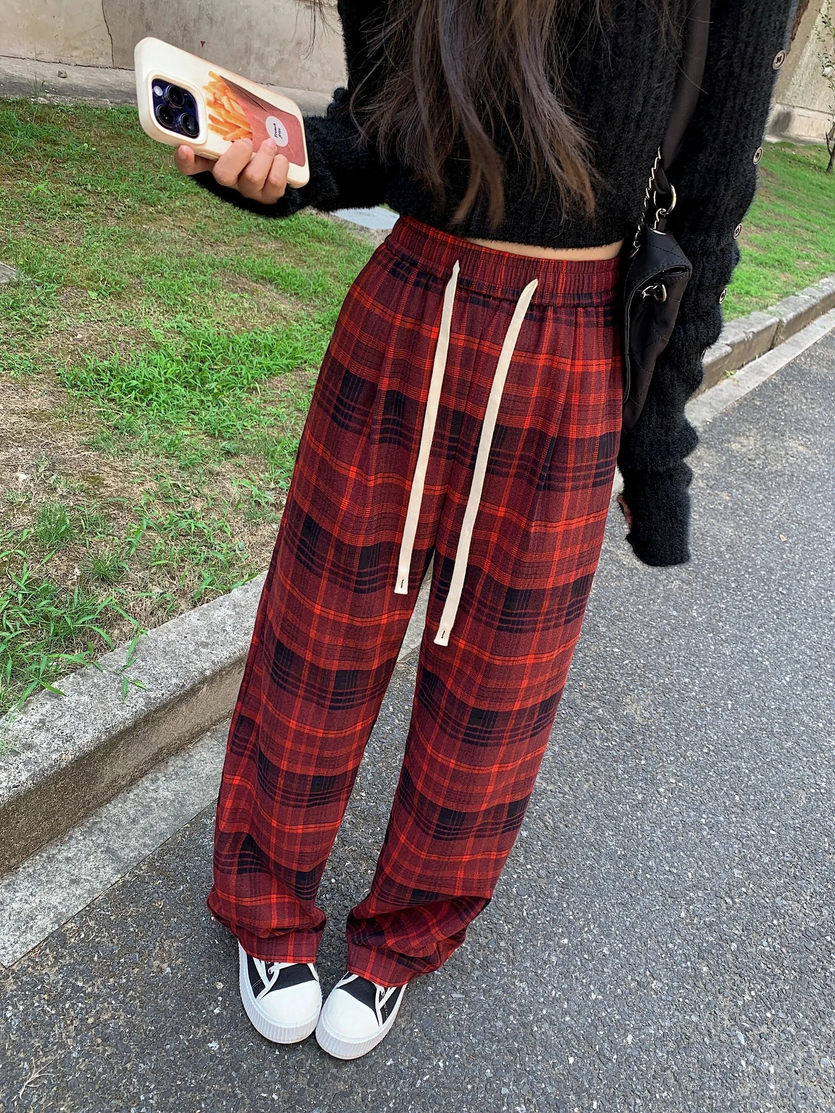 Comfortable and Trendy Straight Leg Pants for a Relaxed Look