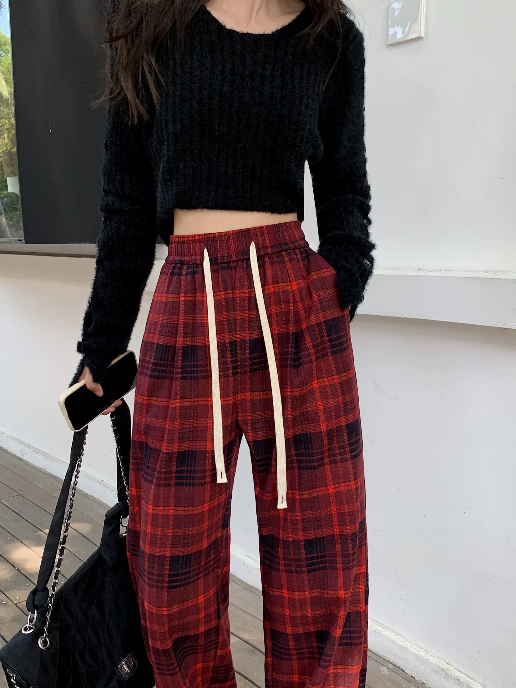 Comfortable and Trendy Straight Leg Pants for a Relaxed Look