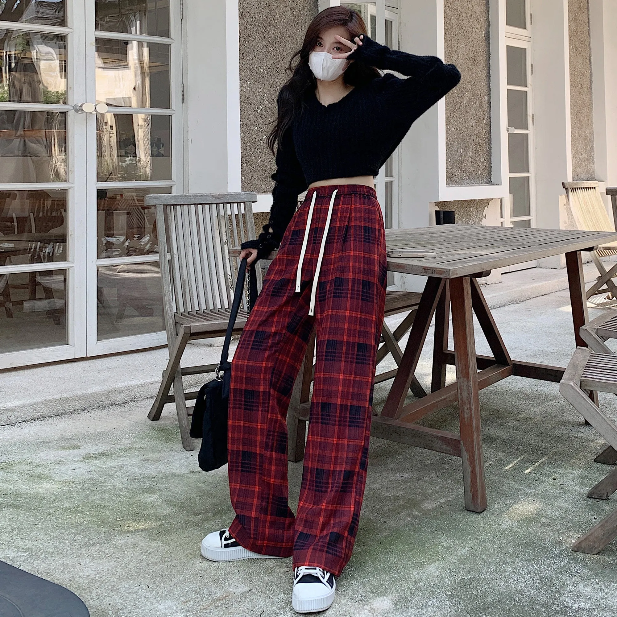 Comfortable and Trendy Straight Leg Pants for a Relaxed Look