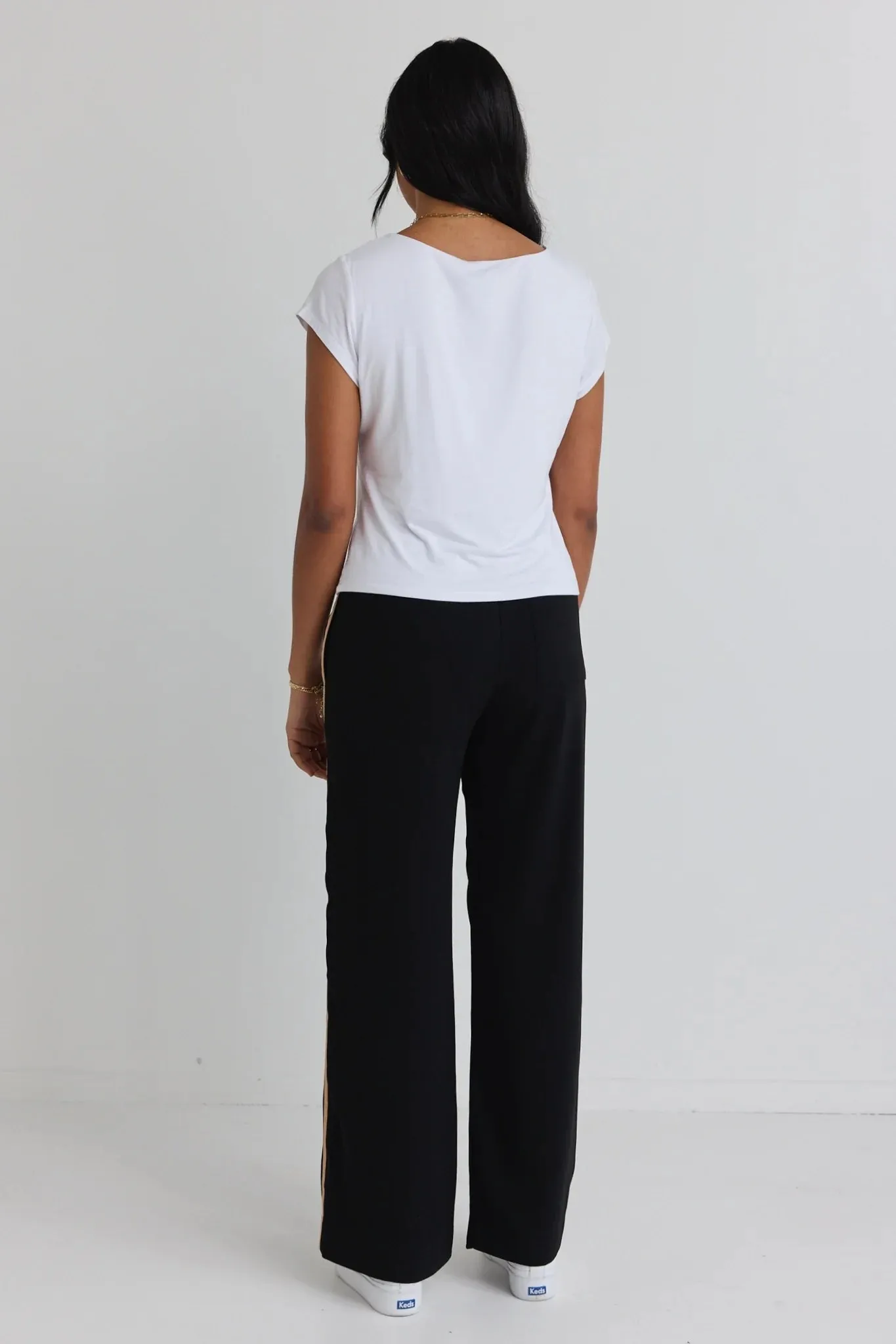 Confident Stripe Leg Crepe Wide Pants - Black