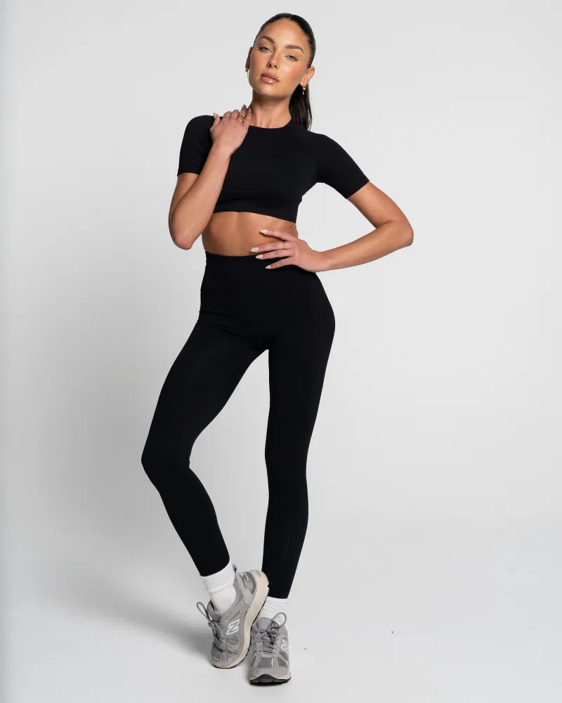 Cropped Seamless Tee - Onyx