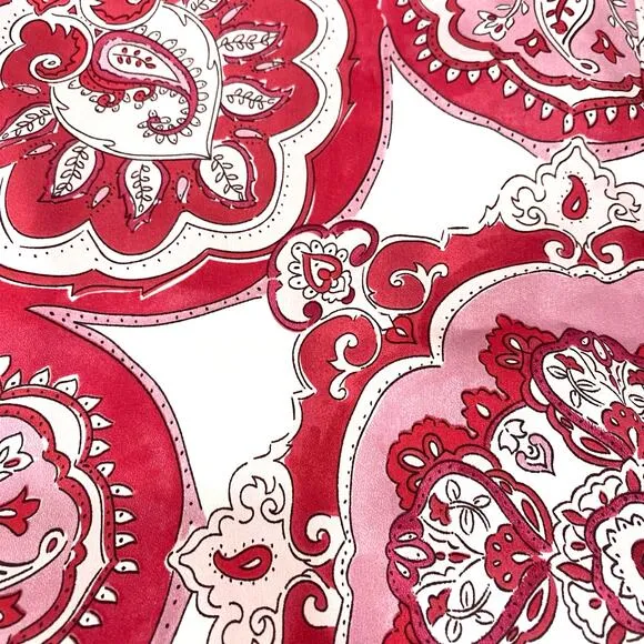 Cupcakes and Cashmere Pajama Set Womens Sz XS / S Pink Paisley Print Satin NWT