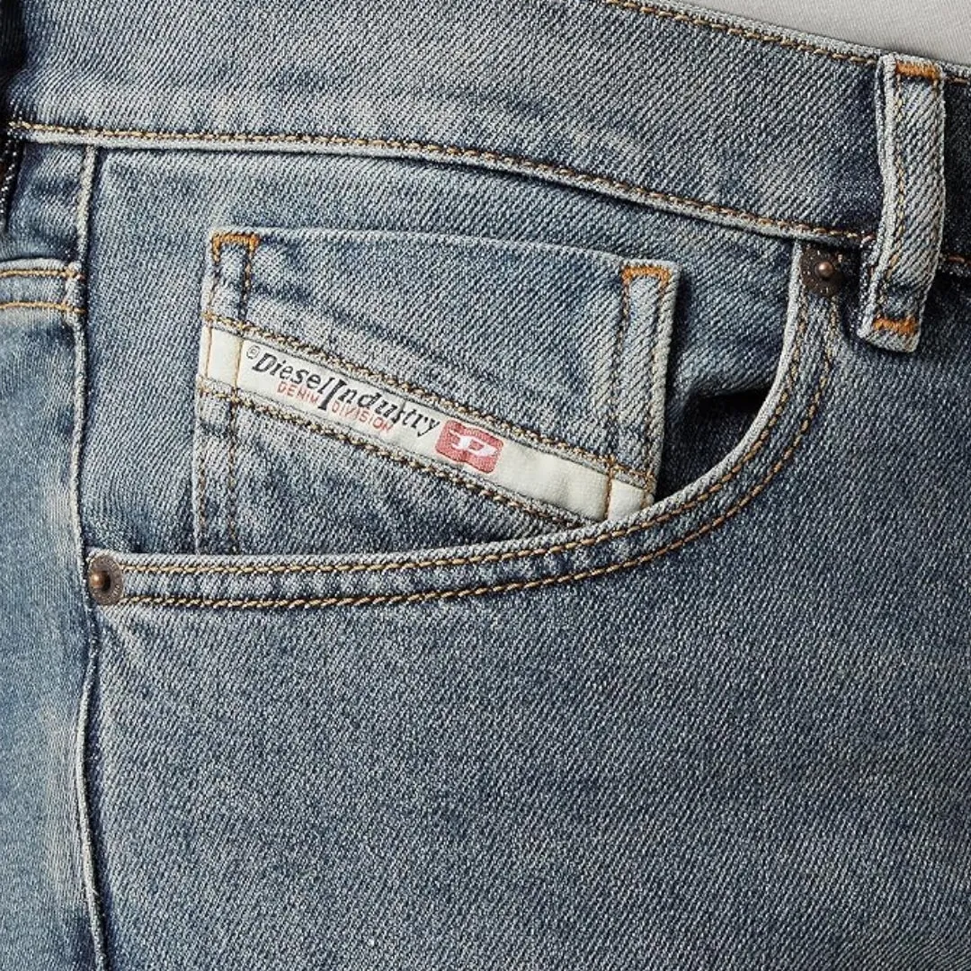 Diesel Mens D-Sark 09F74 Denim Jeans Blue