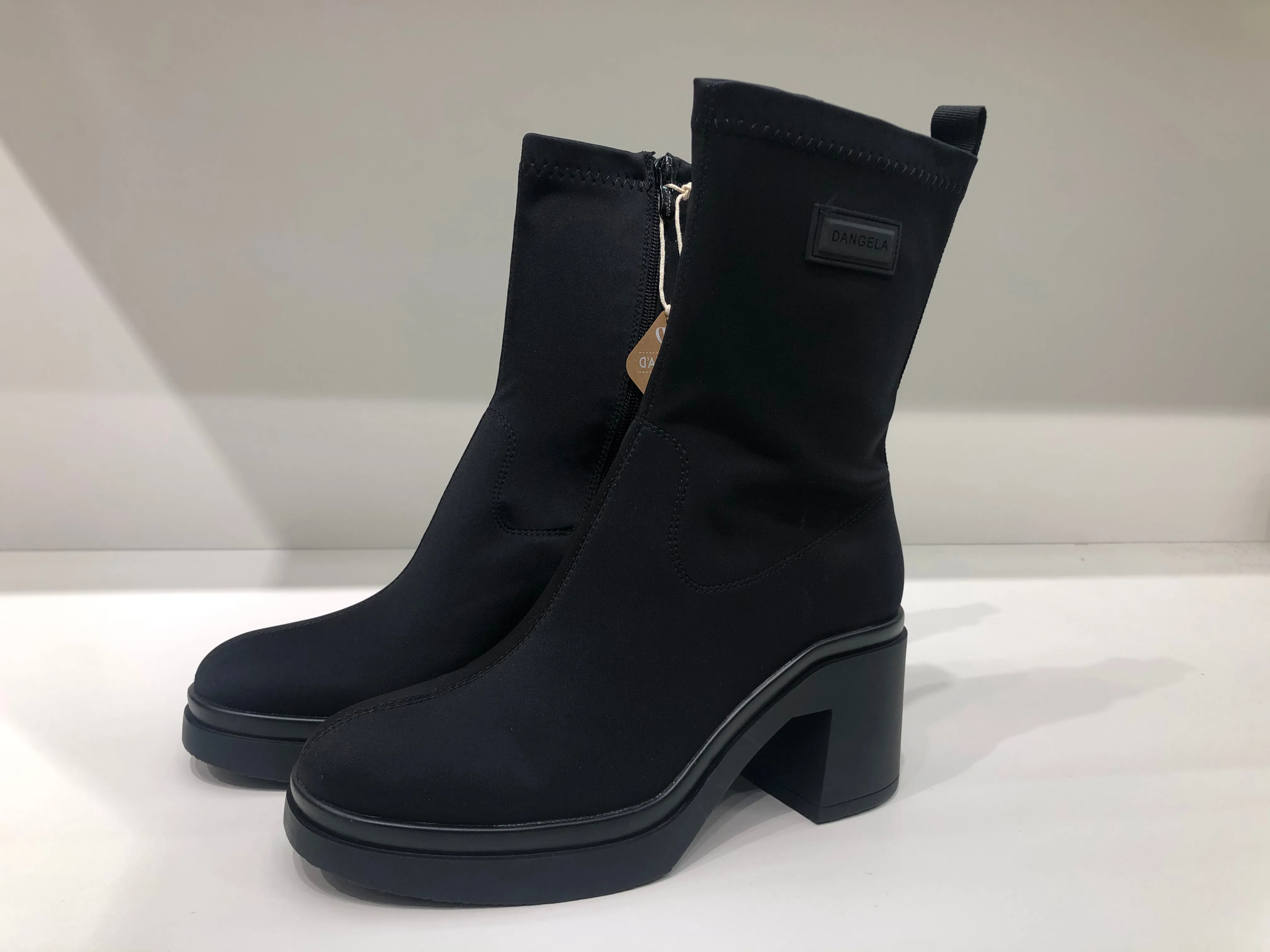 DRB25224 BLACK