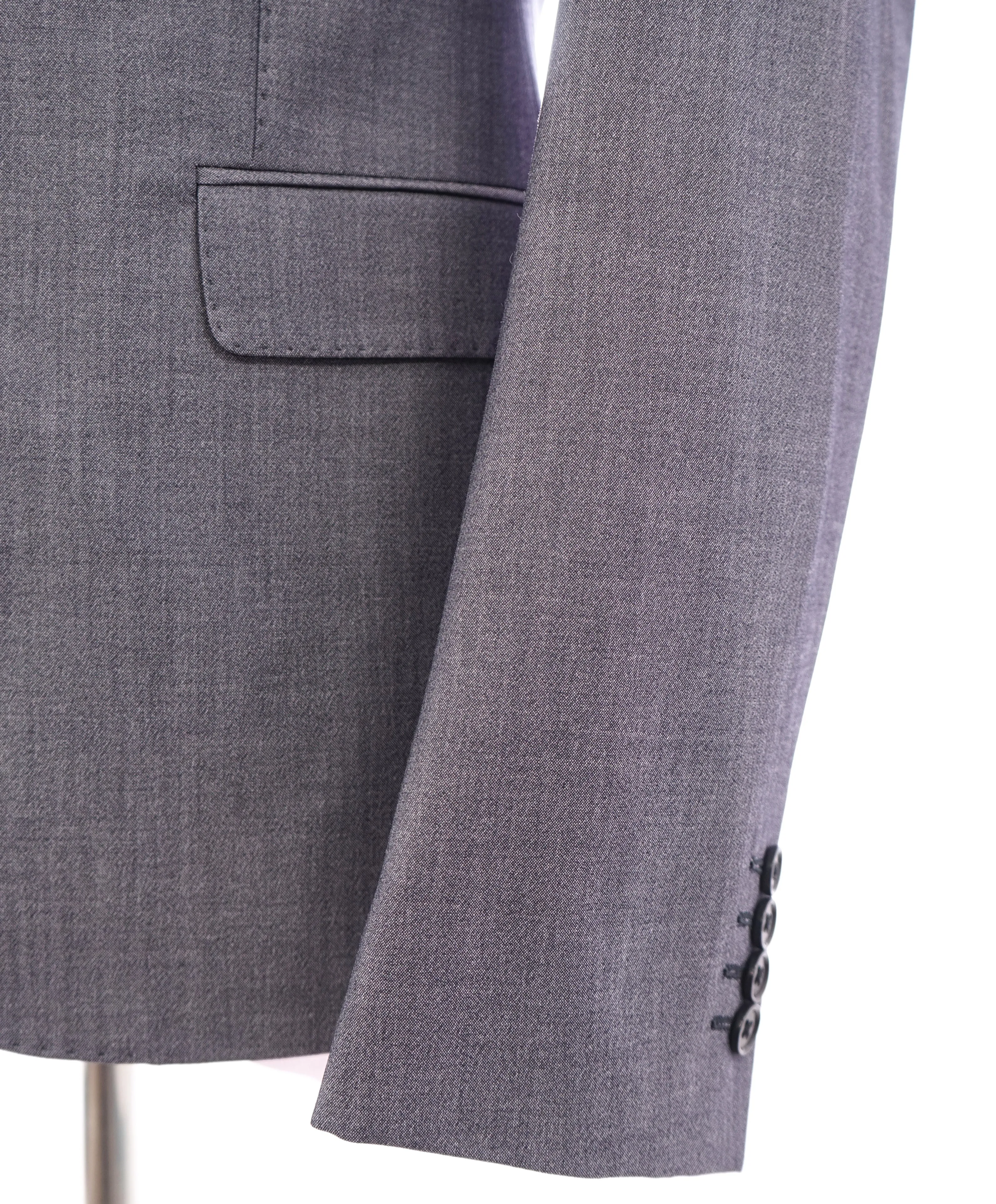 EMPORIO ARMANI - "M LINE" Drop 8 Soft Textured Blue Suit W Pick Stitching - 38R