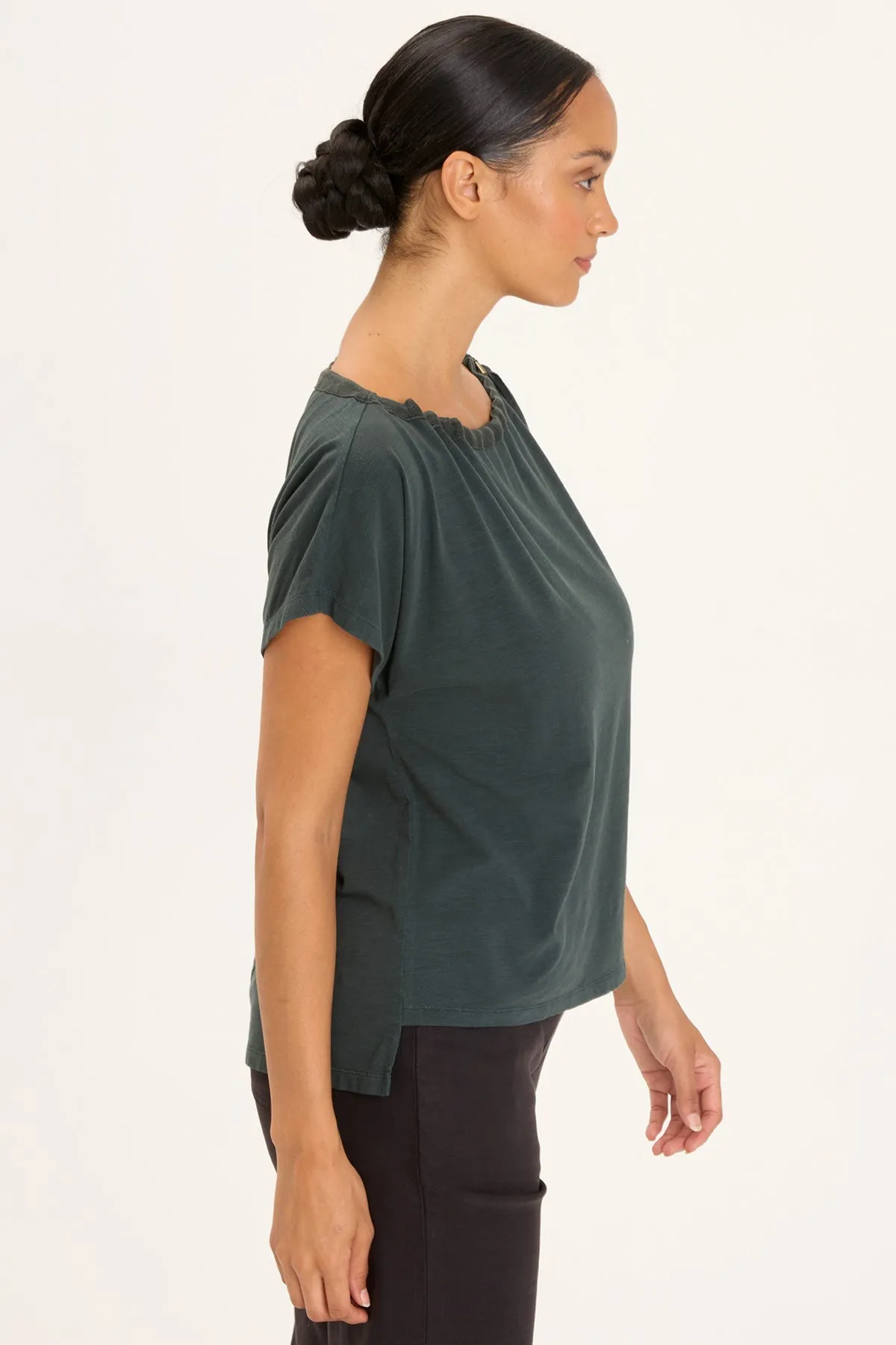 Exelda Tee
