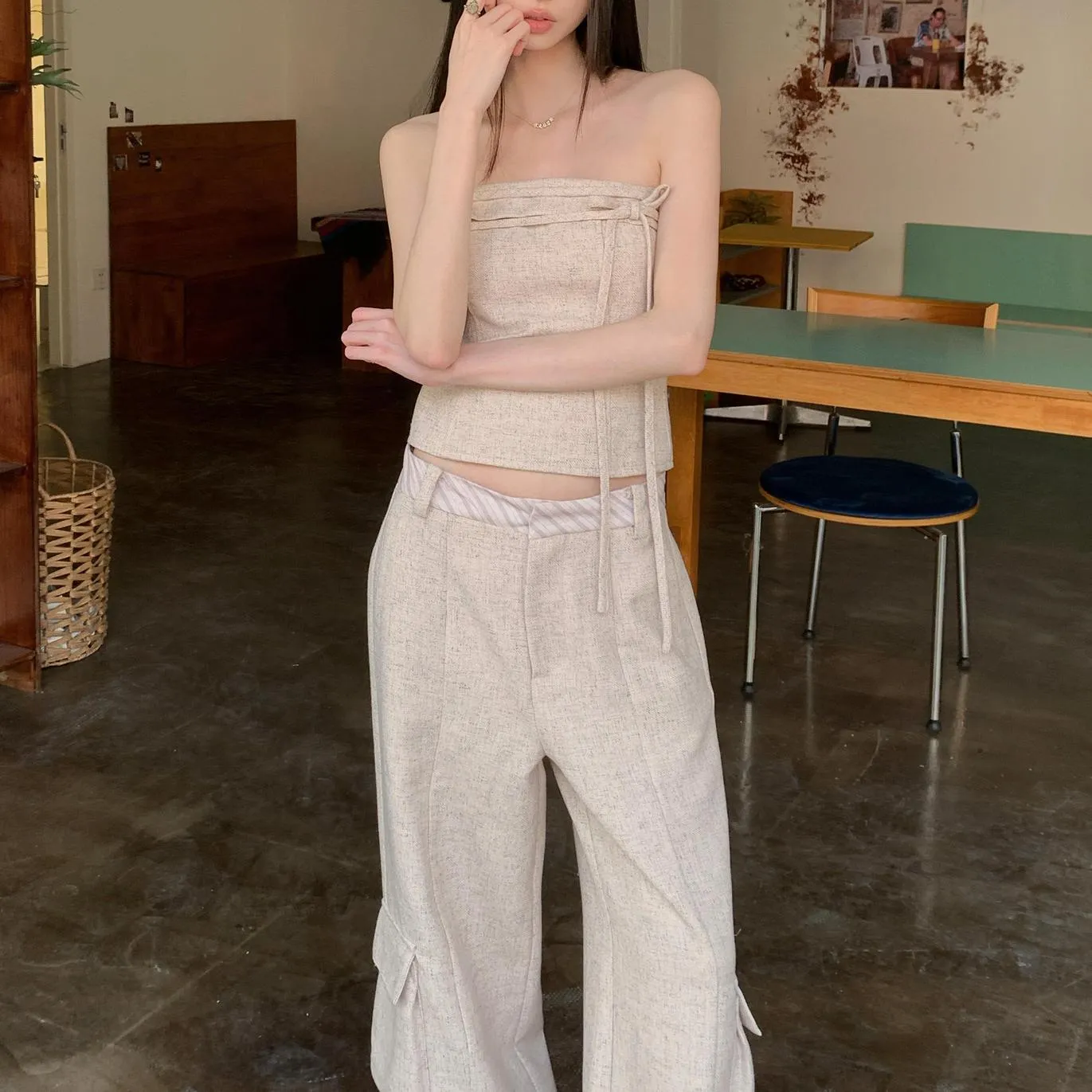 Fitted Women's Ultra Cropped Solid Tank Top with Chic Tie