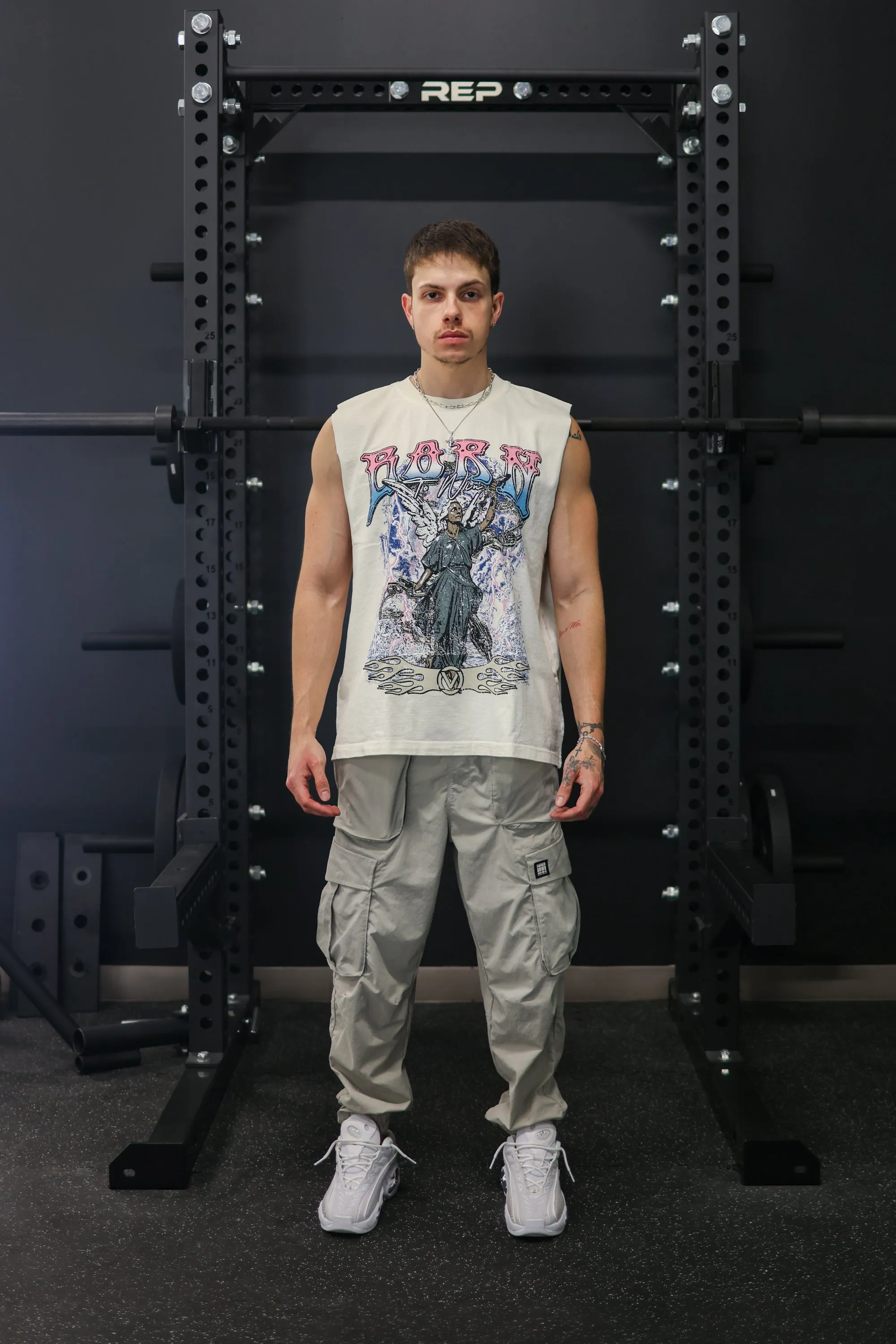 GENESIS RISING CUT-OFF - OFF WHITE