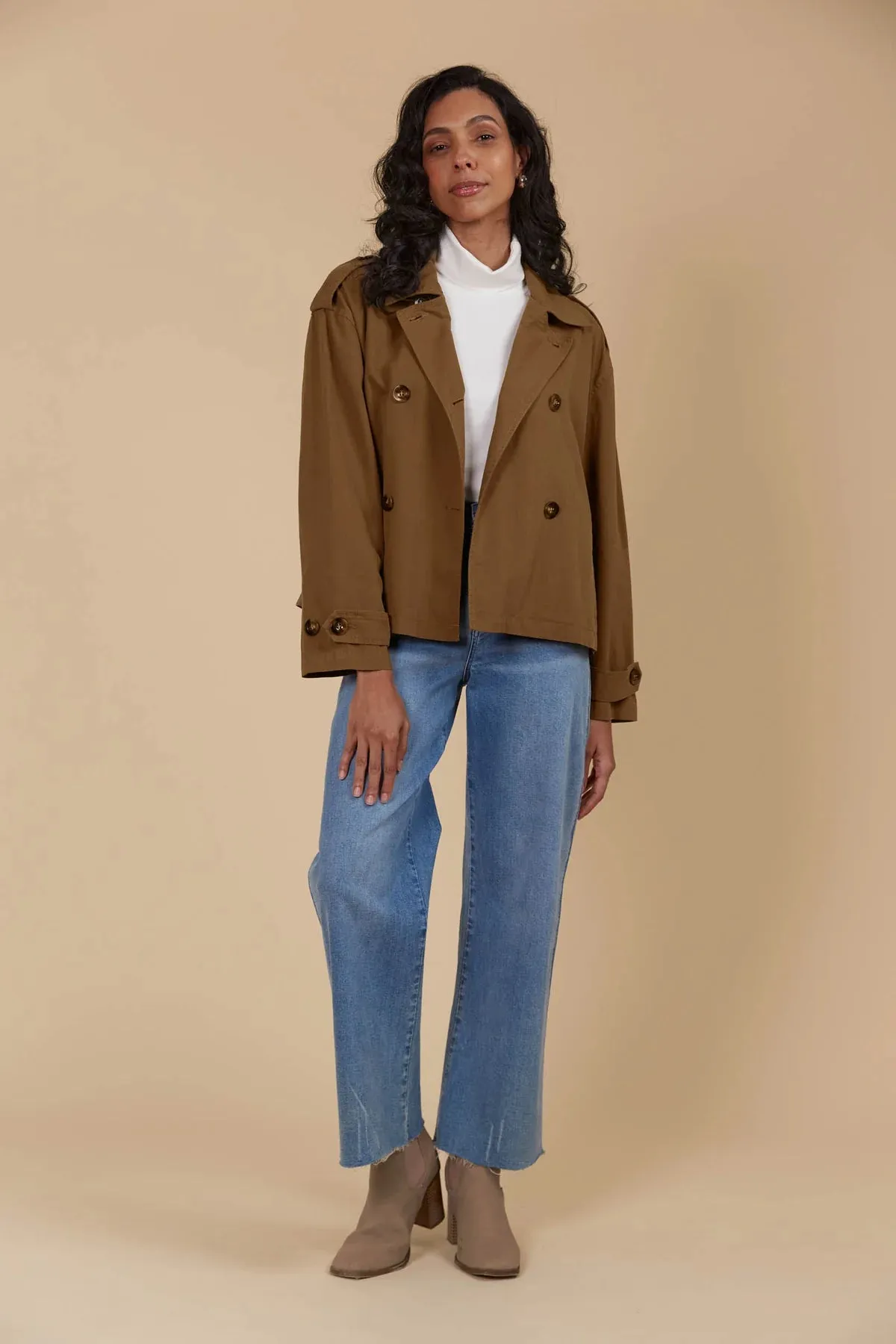 ISLE OF MINE Freya Crop Trench | Toffee