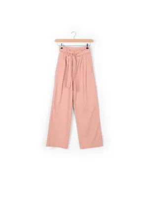 Pink belted straight-leg pants