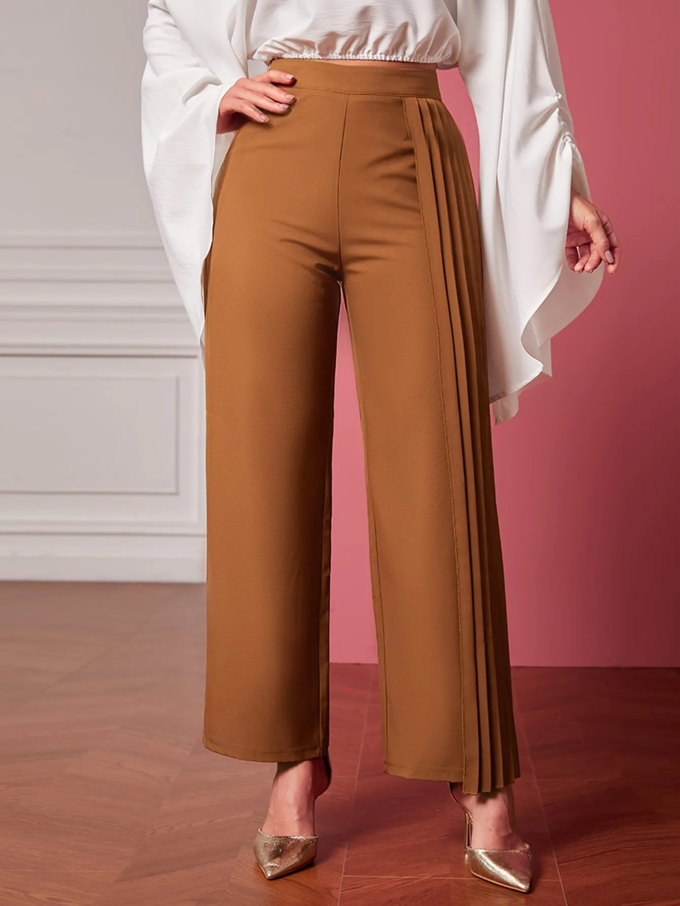 Pleated Panel Straight Leg Pants