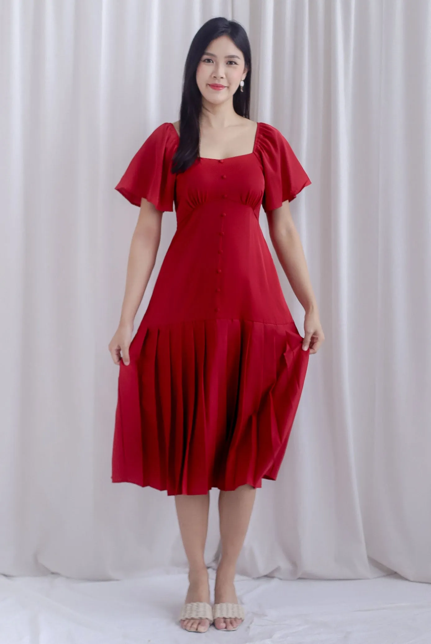 Rachelle Pleated Drop Waist Midi Dress In Wine Red