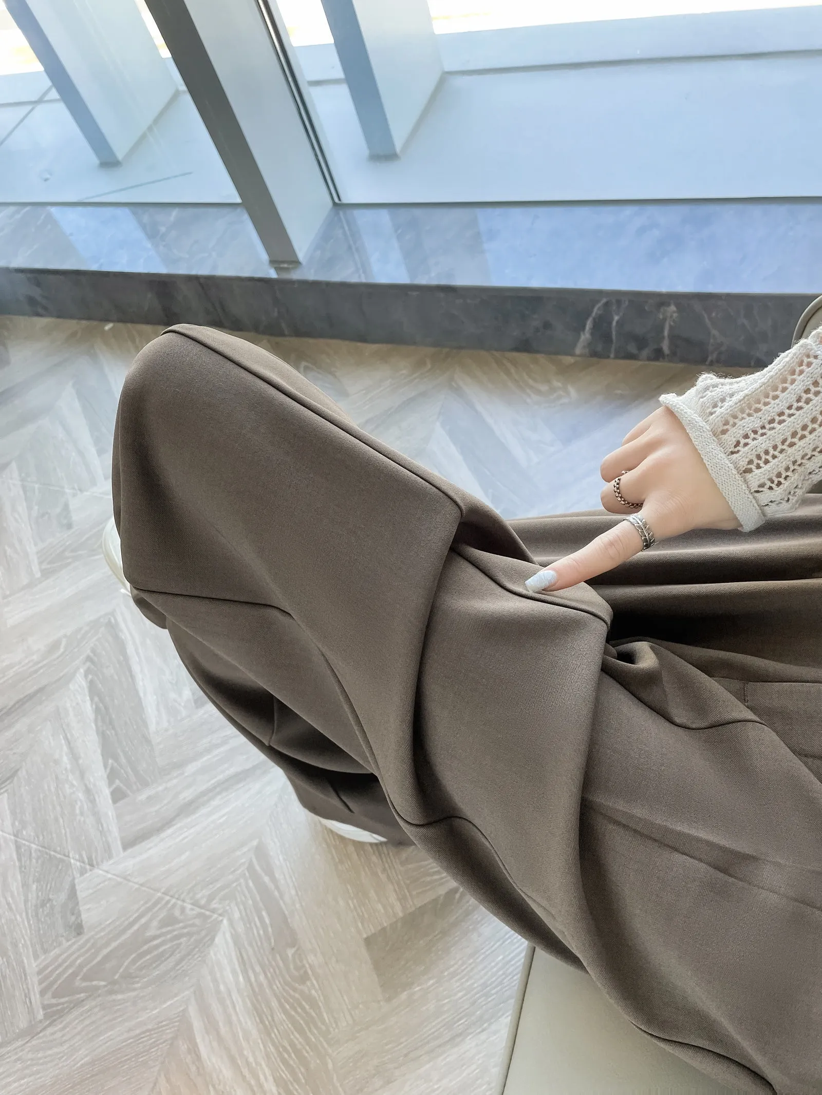 Relaxed Solid Color High Waist Pant for Stylish Women's Outfit