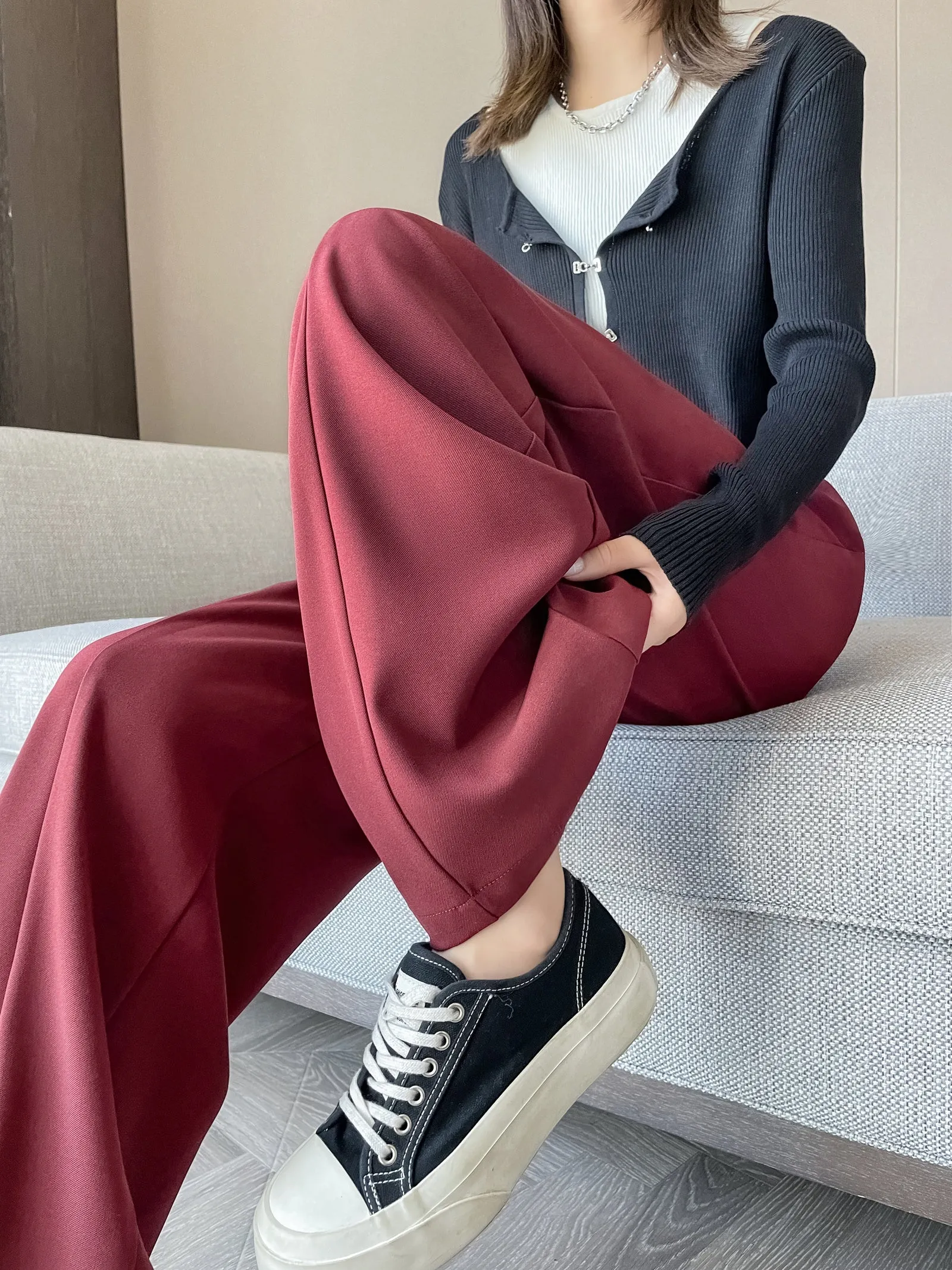Relaxed Solid Color High Waist Pant for Stylish Women's Outfit