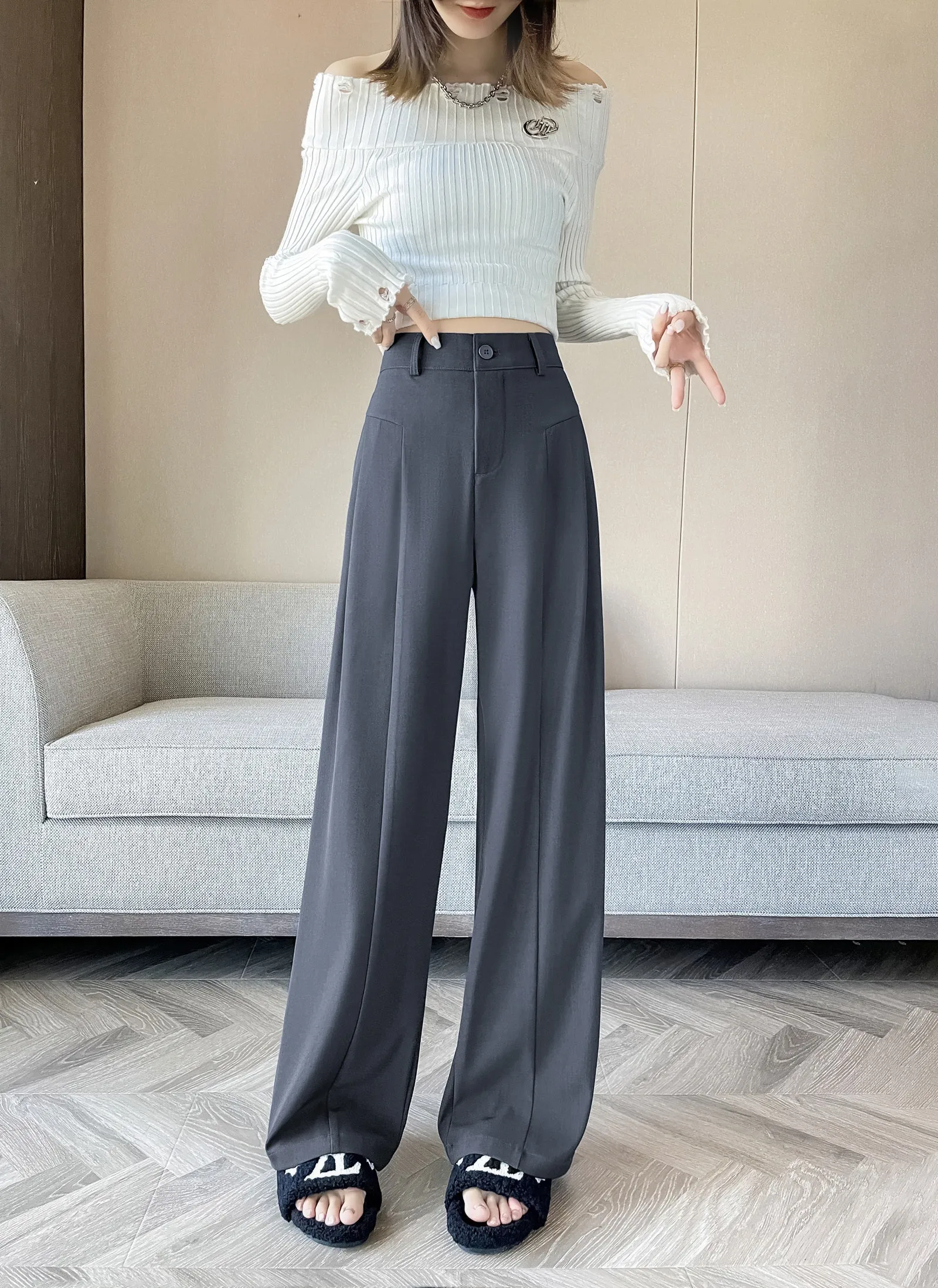Relaxed Solid Color High Waist Pant for Stylish Women's Outfit