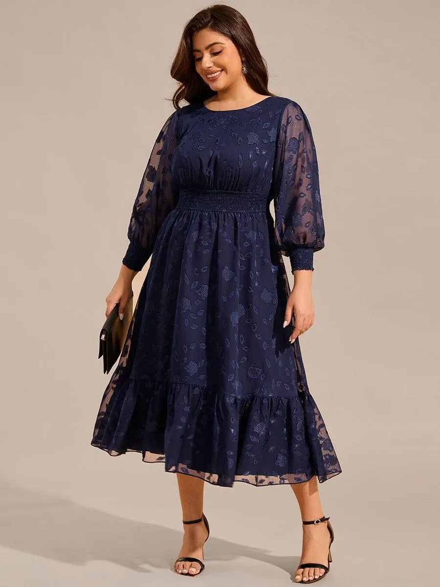 Robe d'invitée de mariage mi-longue en mousseline à col rond grande taille