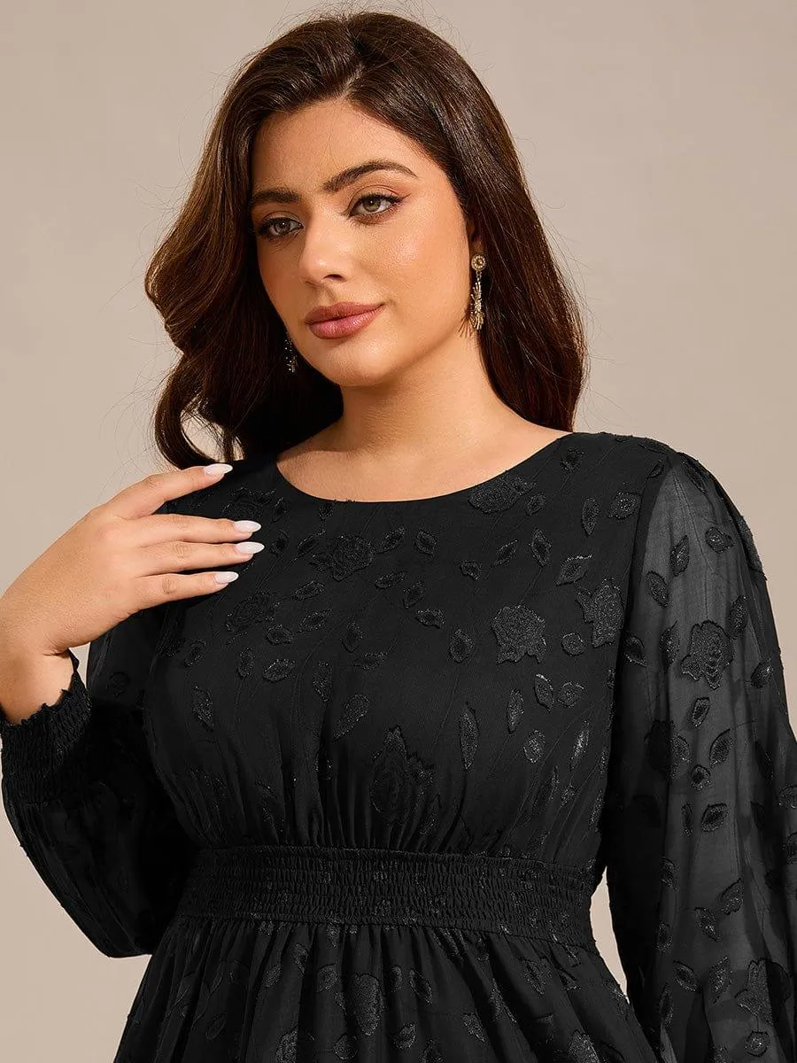 Robe d'invitée de mariage mi-longue en mousseline à col rond grande taille