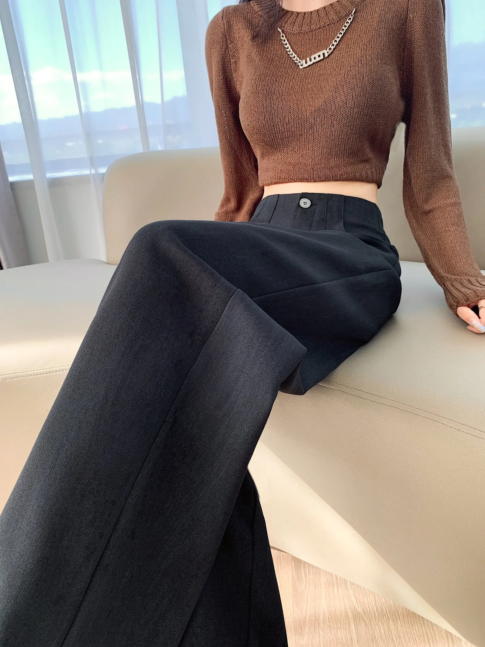 Stylish Loose Fit Women's Straight Leg Trousers with a Flattering Look