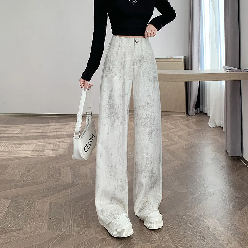 Stylish Loose Fit Women's Straight Leg Trousers with a Flattering Look