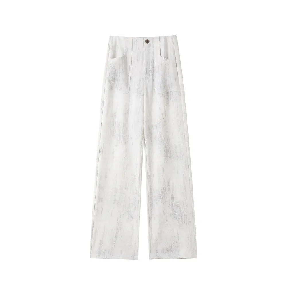 Stylish Loose Fit Women's Straight Leg Trousers with a Flattering Look