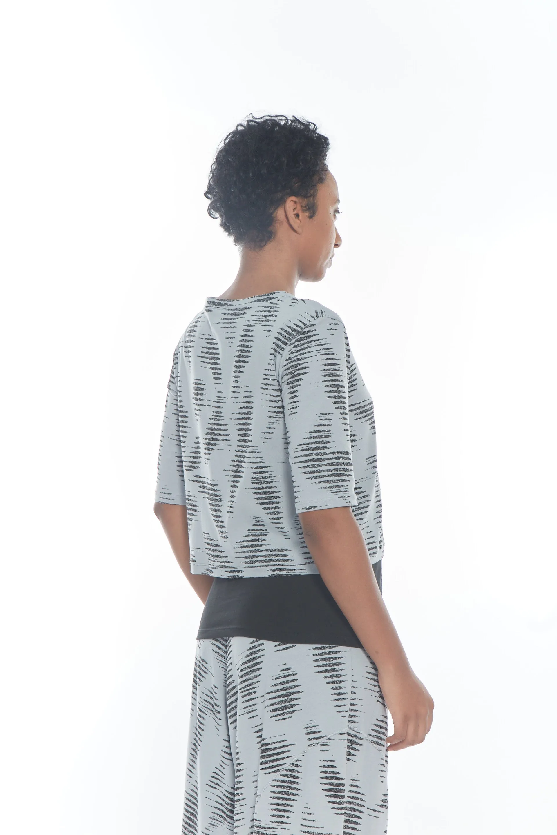 Sumi Top