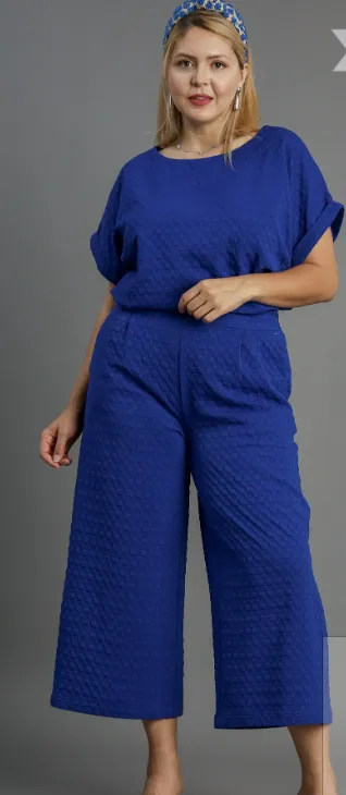 Texture Jacquard Boxy Cut Top with Back Buttons