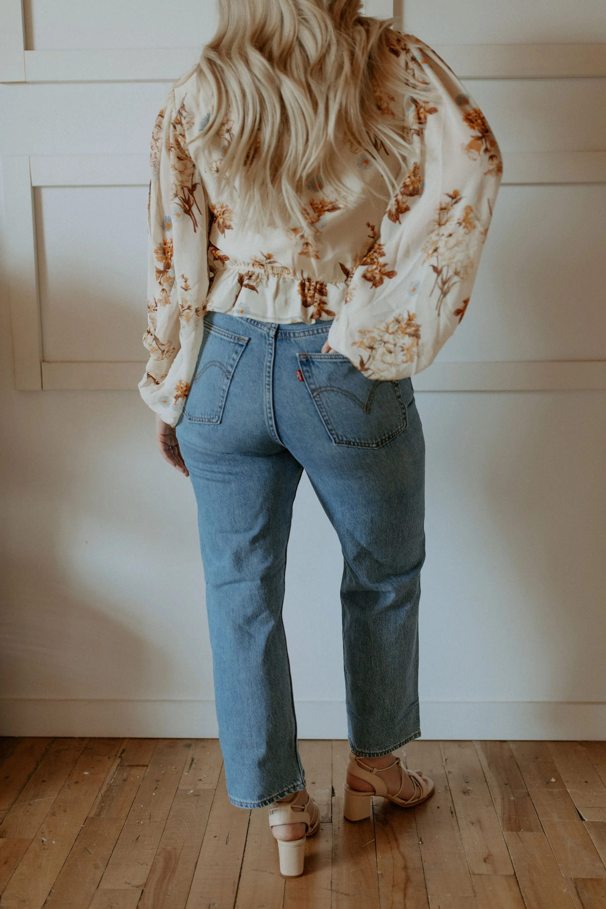 The Ribcage Straight Ankle Jeans by Levi's - In The Middle
