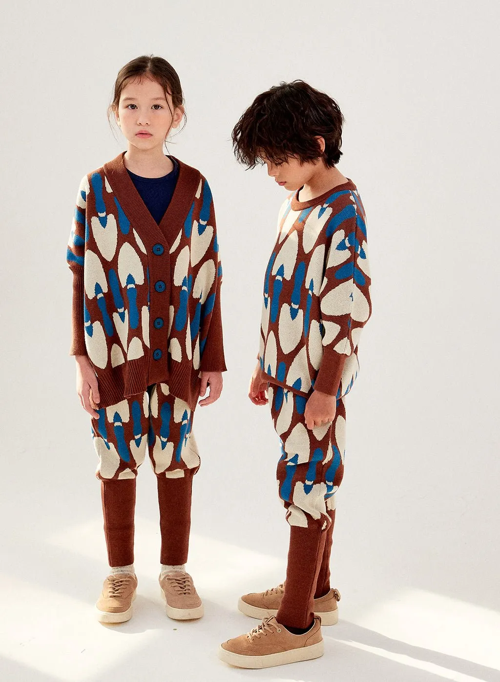 Trowel Knitted Pants by Momohanipopo