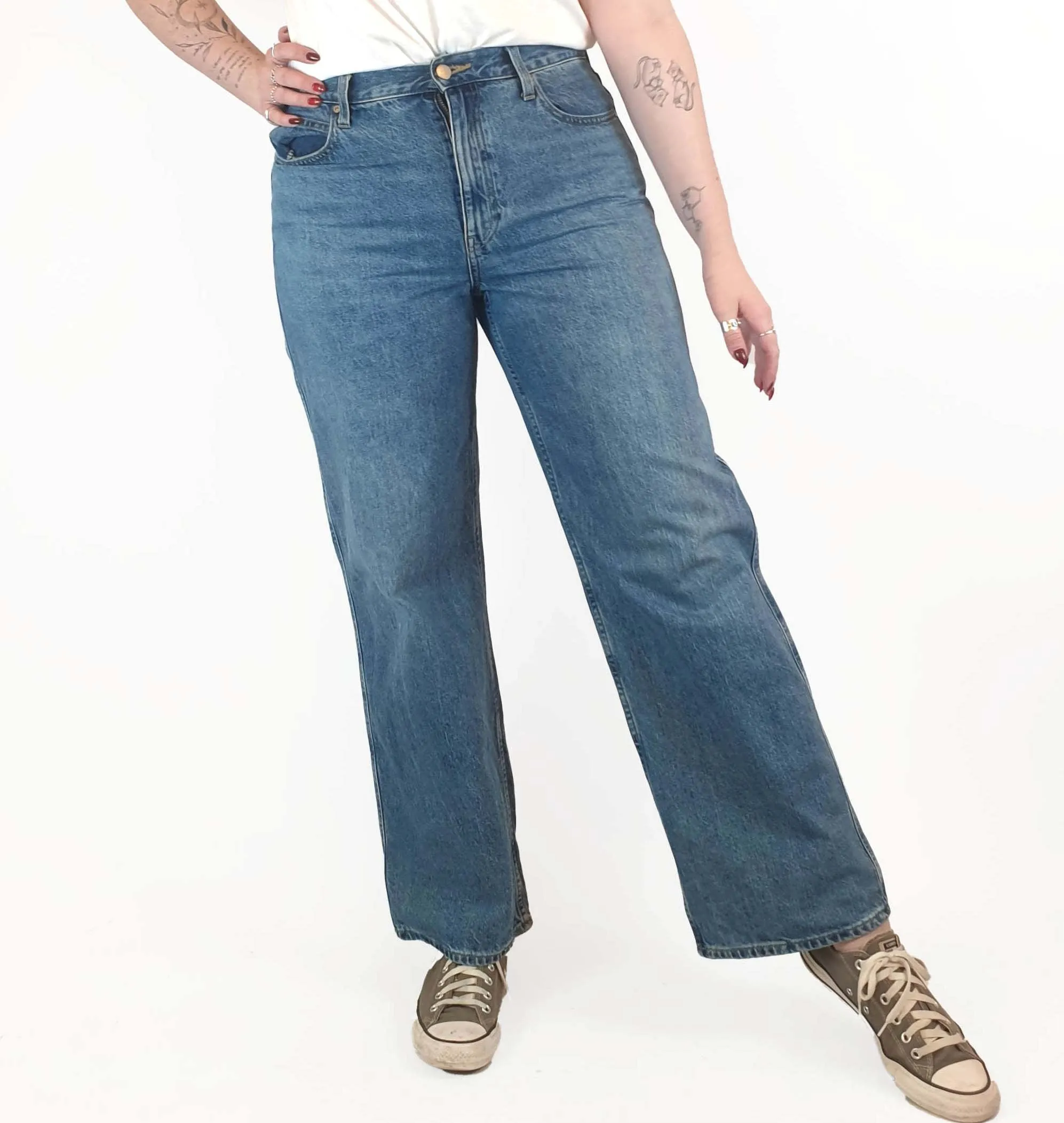 Uniqlo mid-denim straight leg jeans size 29, best fits 12-14