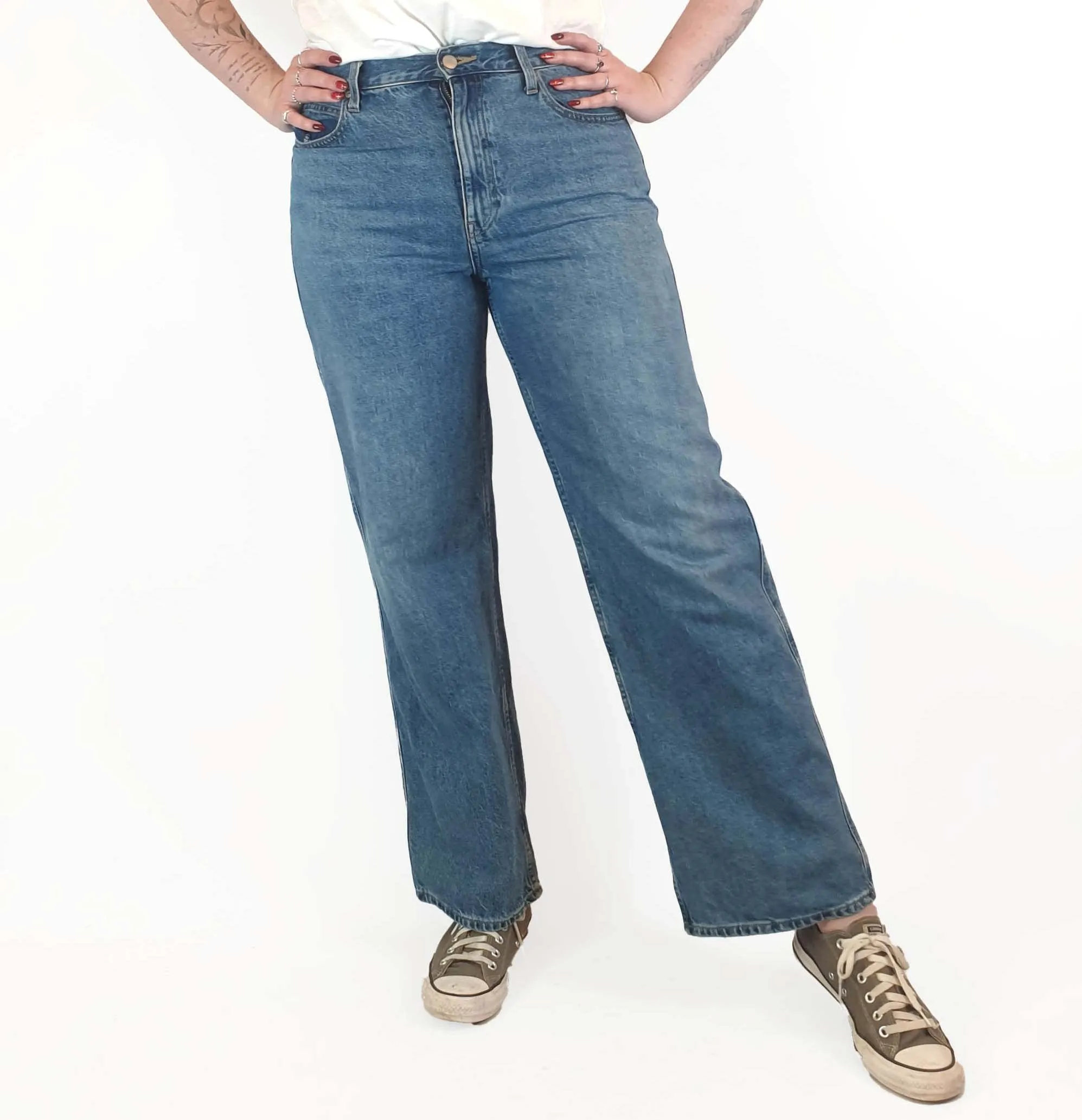 Uniqlo mid-denim straight leg jeans size 29, best fits 12-14