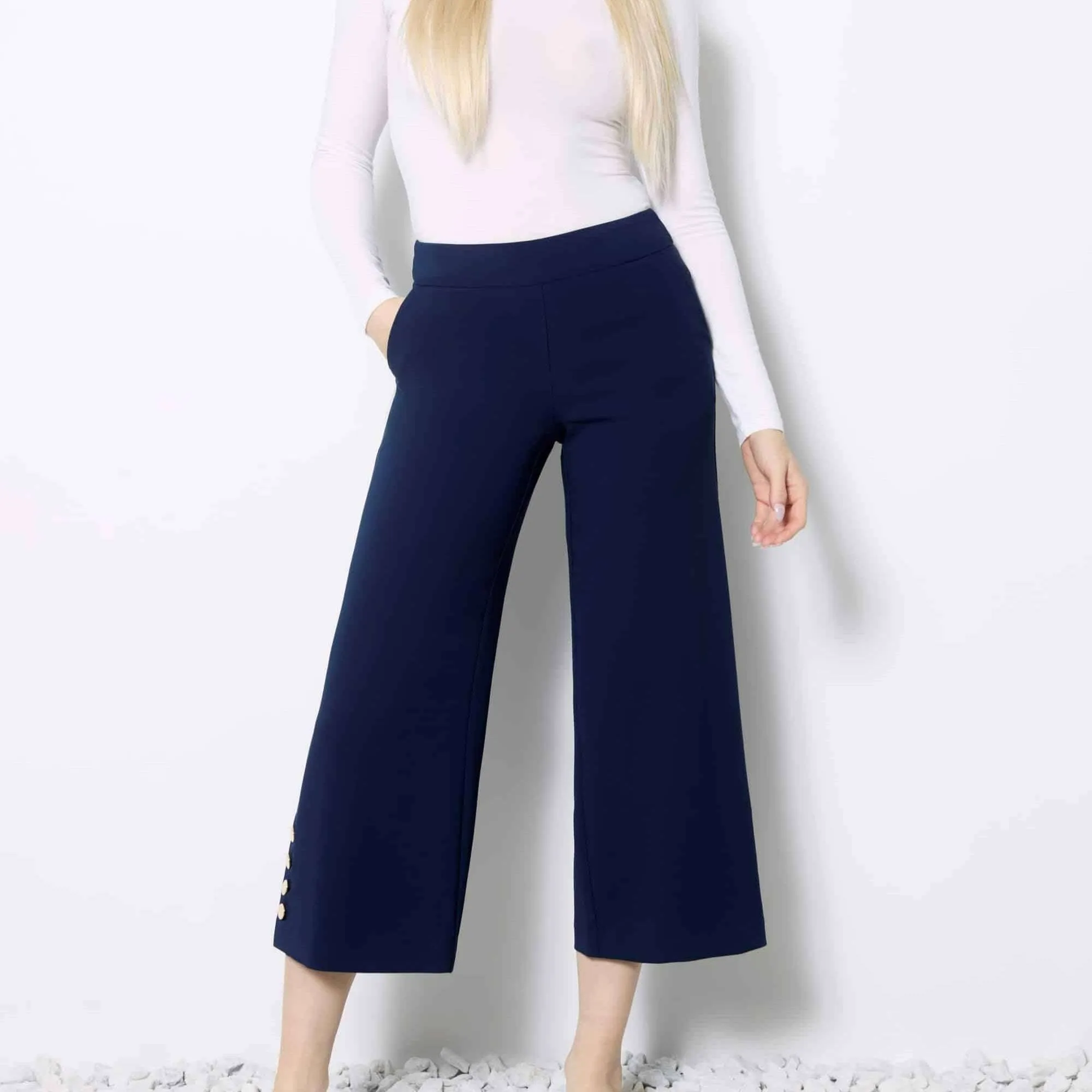 UP! - Solid Amalfi Wide Leg Cropped Pant - Navy
