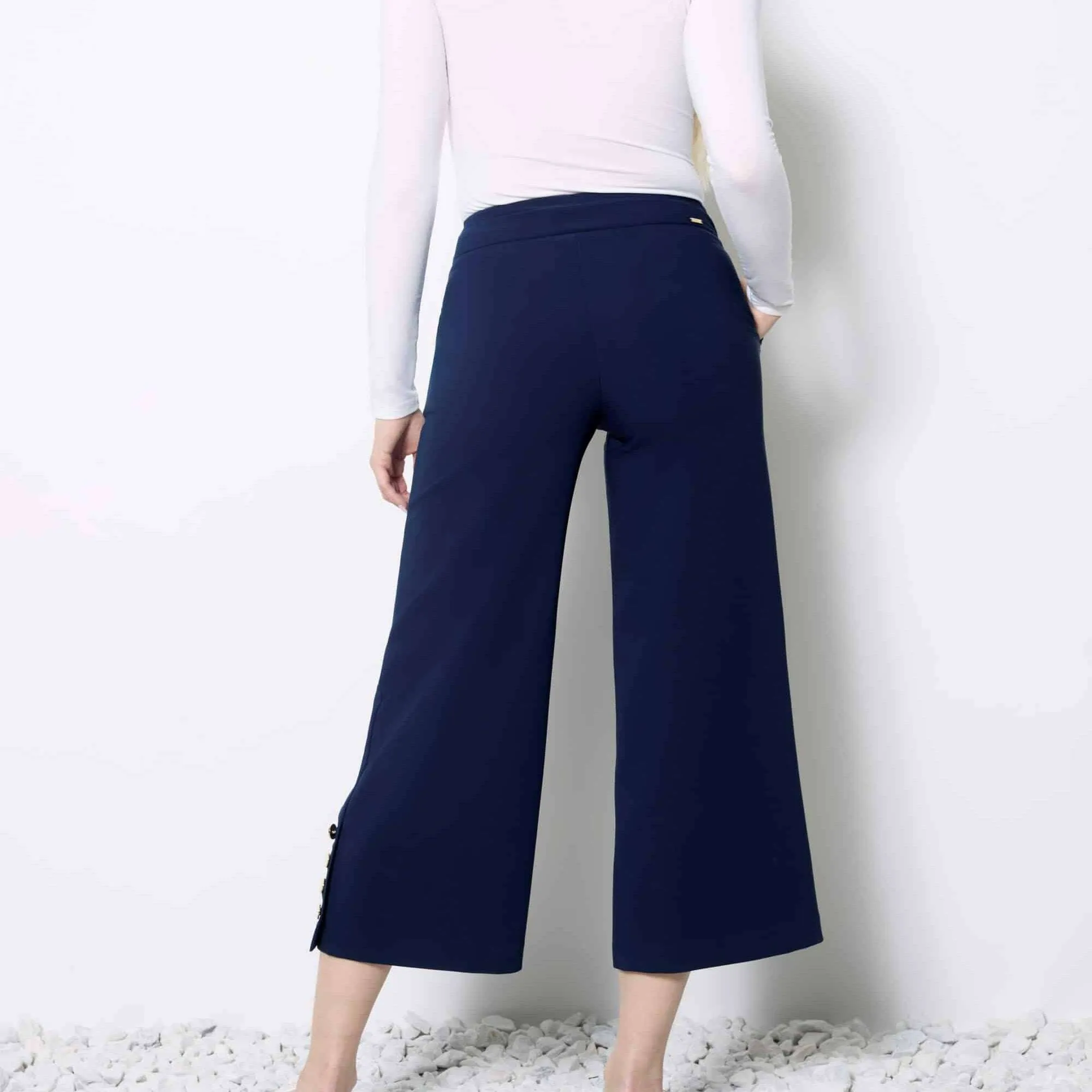 UP! - Solid Amalfi Wide Leg Cropped Pant - Navy