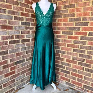 Vintage 1980’s Victoria’s Secret gold label emerald green slip dress nightgown