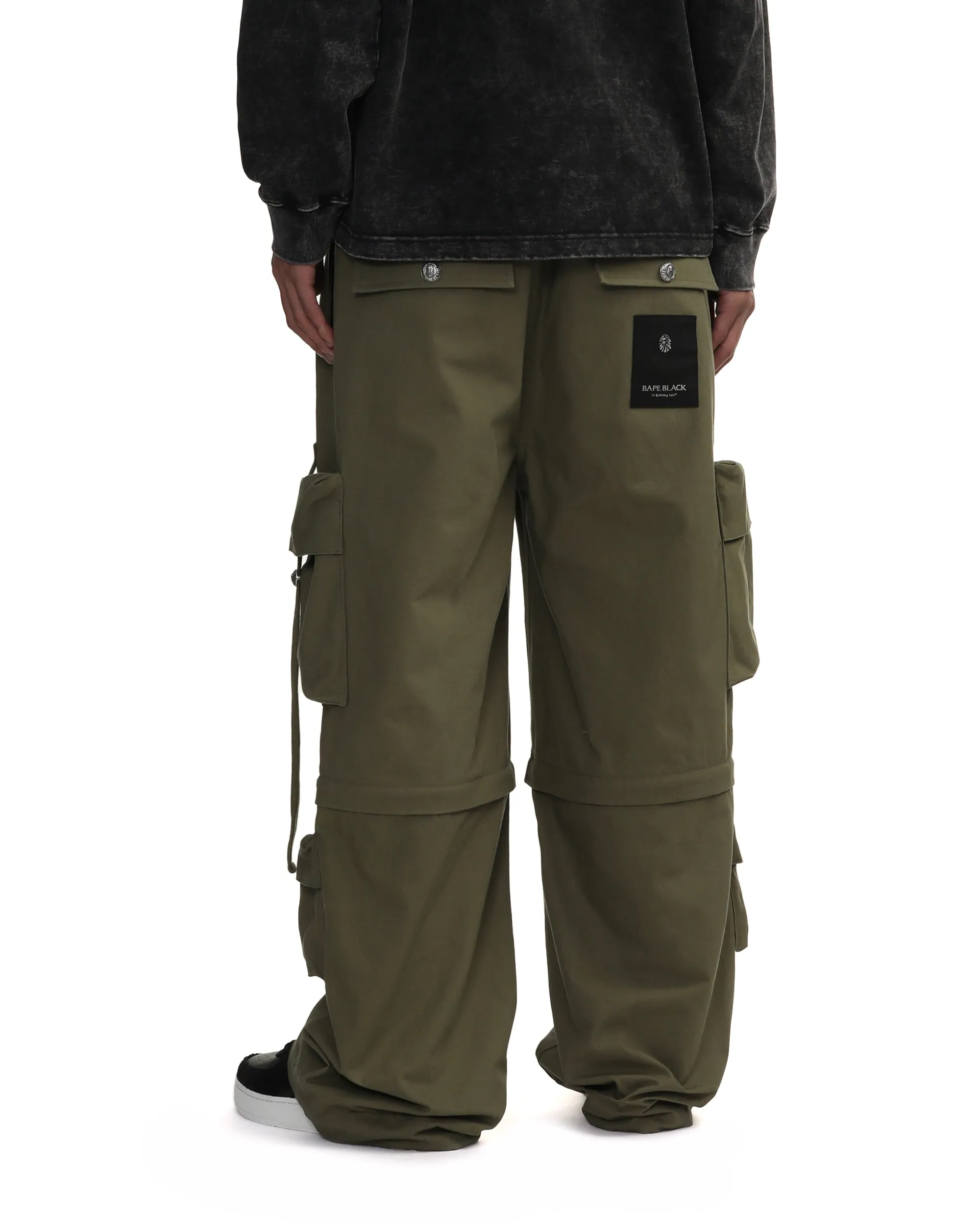 Wide cargo pants