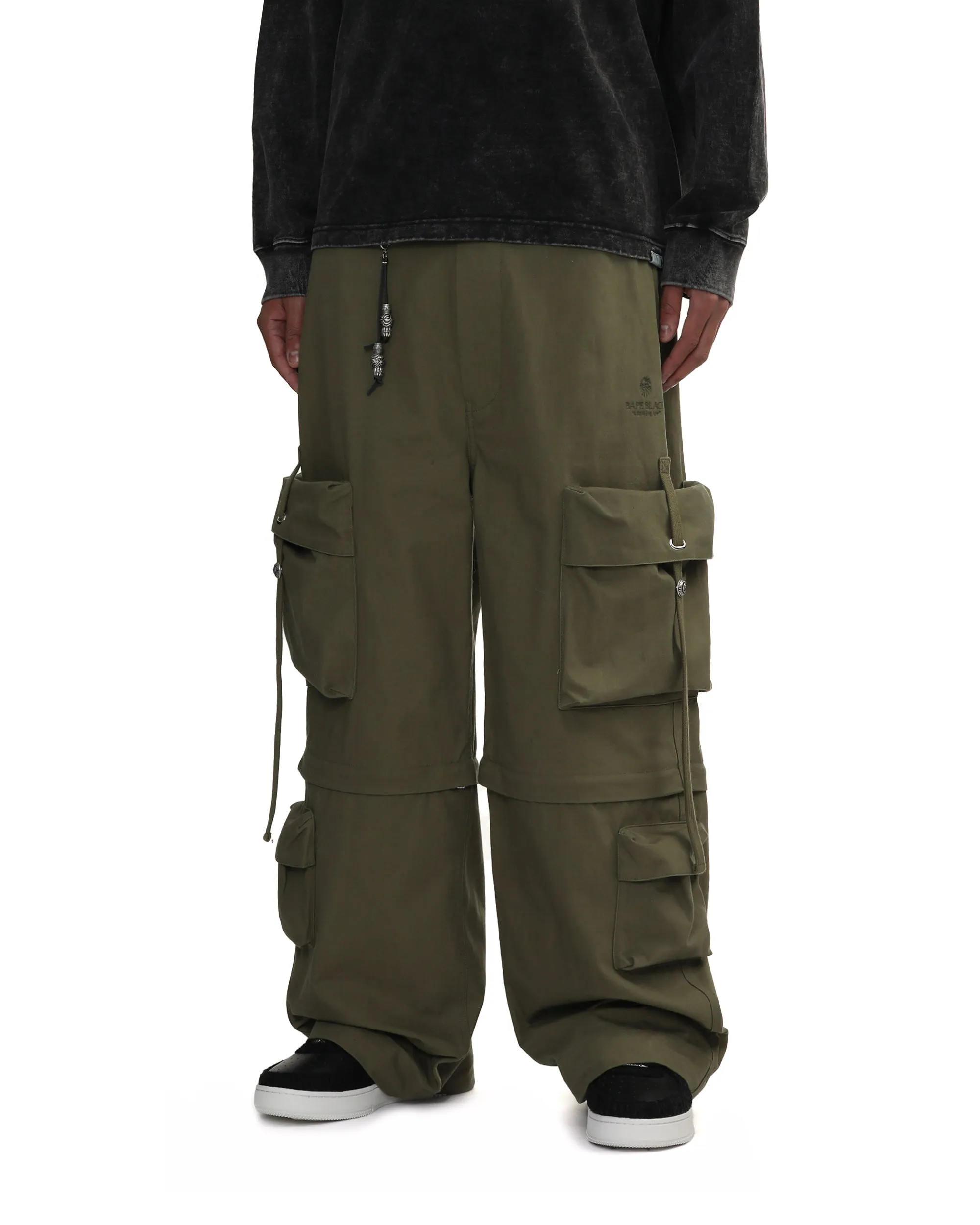 Wide cargo pants