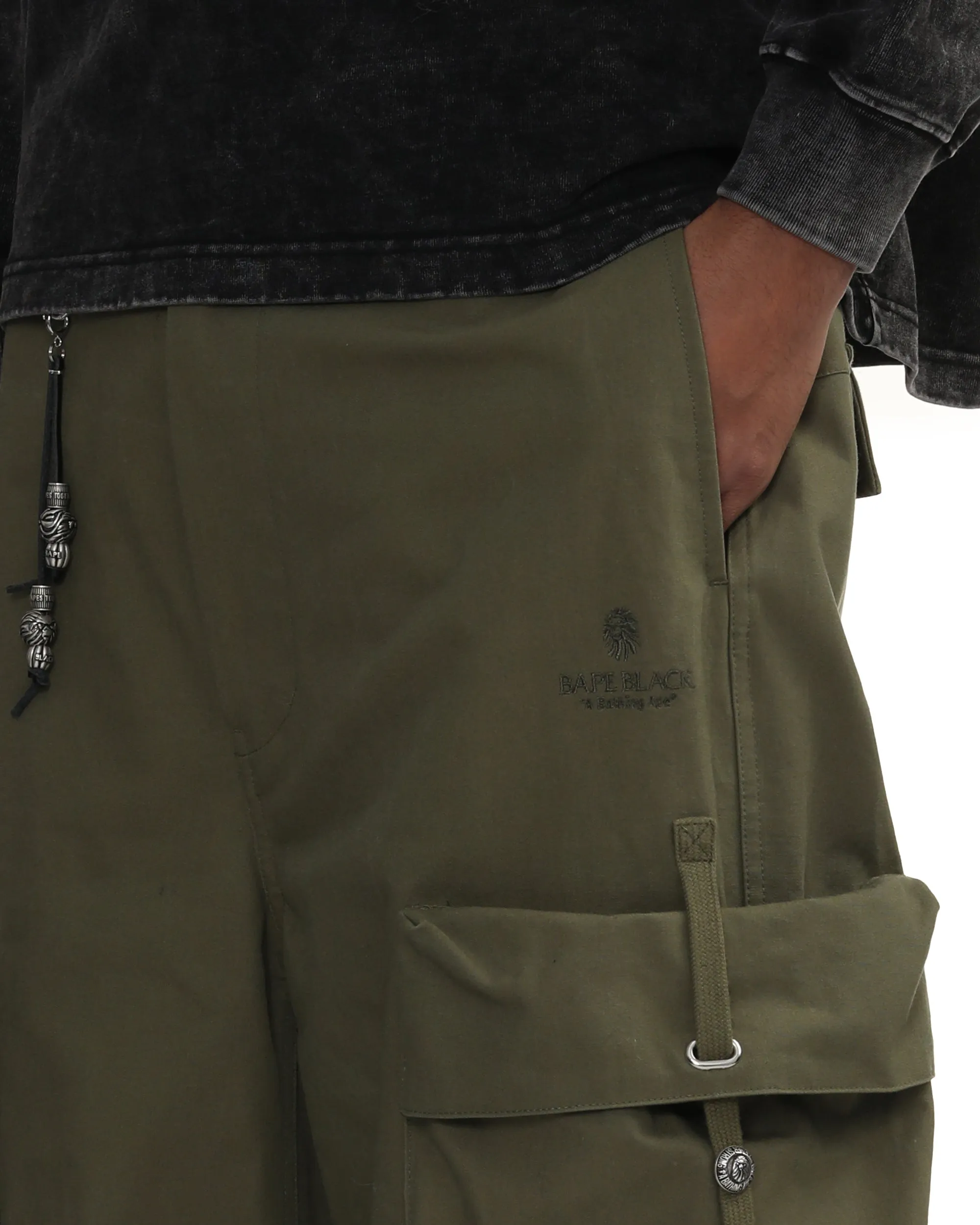 Wide cargo pants