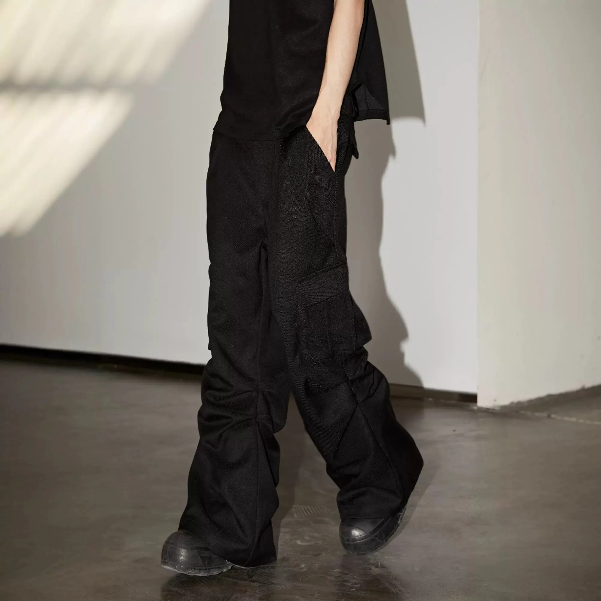 Wide-Leg Cargo Pants