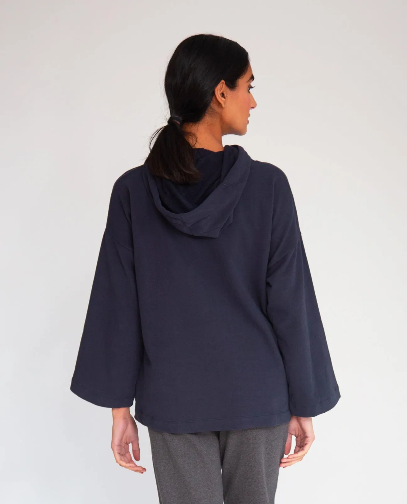 Yasmin Organic Cotton Hoodie In Navy
